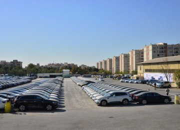 Iranian Auto Importers Caught Off Guard by Outright Ban - Interview