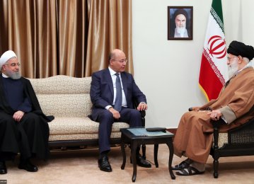 Leader Backs Stronger Tehran-Baghdad Bonds 