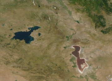Caspian, Van Water Transfer to Urmia Scientifically Unfeasible  