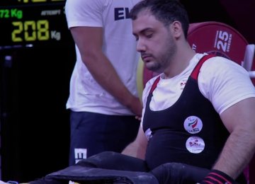 Rouhollah Rostami Wins Silver  