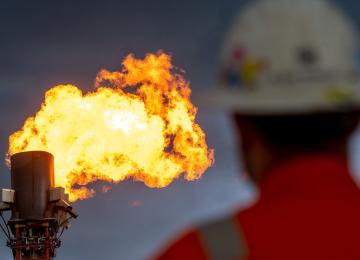 Major Flare Gas Recovery Program Launched in SW Iran