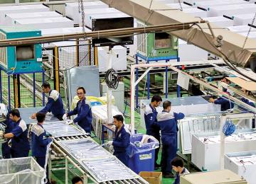 Boosting Exports Essential to Iran’s Industrial Survival