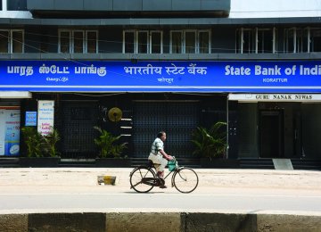 SBI Alerts Branches on Iran Dealings