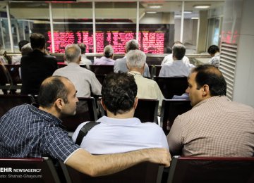 Tehran Stock Market Will Help Liquidate Surplus Assets of Banks