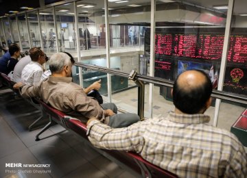 Tehran Stocks Fall as Oil Prices Remain Weak 