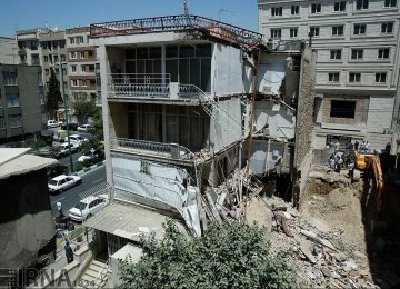 30,000 Tehran Buildings Unsafe 