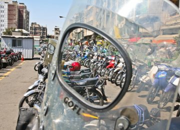 Motorcycles Set to Take Over Tehran, Worsen Air Pollution 