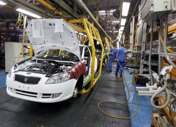 Iran Auto Output Down 22% | Financial Tribune