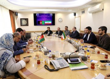 Afghan Minister Explores Expansion of ICT Relations with Iran