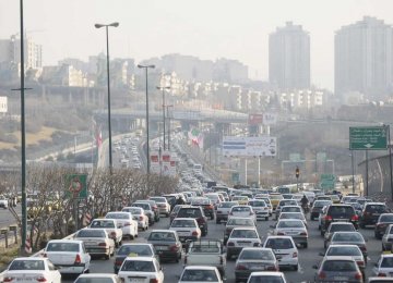 400,000 Clunkers Cram Tehran Roads