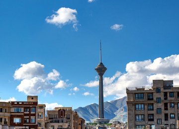 Tehran Skies Get Duller in April as Pollution Worsens