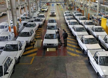 Iran: Automakers Might Phase Out  Pride, Peugeot 405 in June 