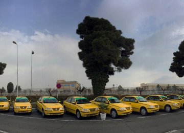 Iranian Carmaker to Help Renovate Taxis