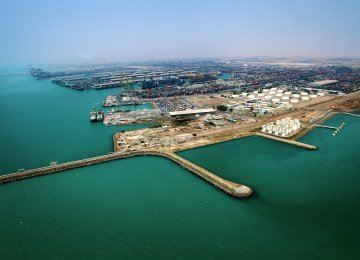 Throughput of Commercial Ports Grows by 6 Percent