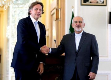 Netherlands to Help Mend Tehran-EU Ties