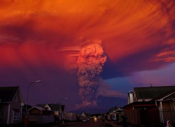 Calbuco Erupts for 1st Time in 42 Years