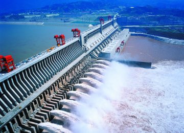 China Dam Breaks Record