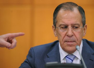Lavrov Warns Over Russia Regime Change