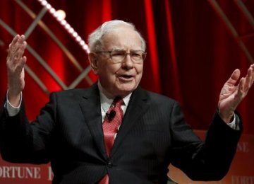 Warren Buffett’s Berkshire Hathaway Q4 Profit Rises