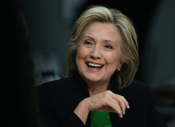 Clinton Hopes Iran Talks Yield Agreement  