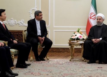 Tehran, Seoul Aim for Enhanced Ties  