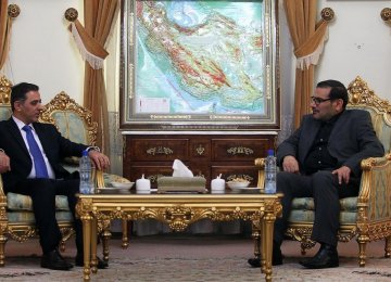 Security Chief, Iraqi Minister Discuss Anti-Terror Fight