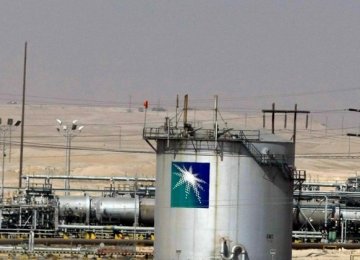 US Warns Oil Workers in S. Arabia