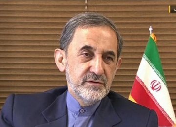 Leader’s Advisor Confers With Iraq’s Hakim 