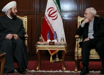 FM Confers With Syria Grand Mufti  