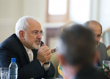 Zarif: Oman’s Regional Role Constructive