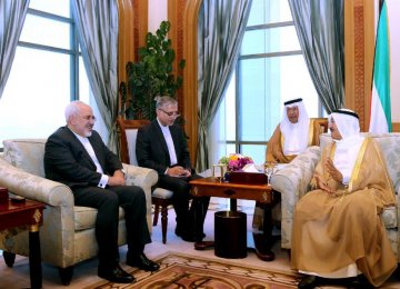 Kuwait Emir, Zarif Discuss Ties, Region