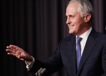 Australian PM Open to Sending Refugees to NZ