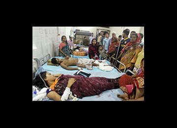 Bomb Blasts in Bangladesh Injure 6