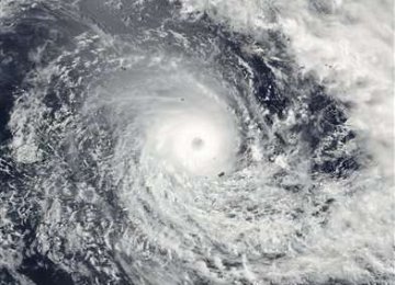 Cyclone Nears Fiji Main Islands