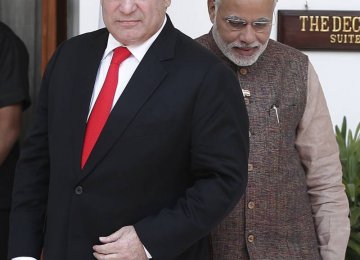 Modi in Surprise Visit to Pakistan