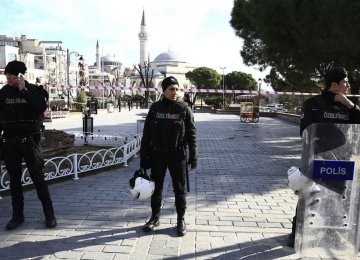 Istanbul Bomb Suspects Detained