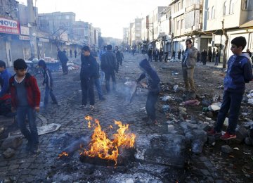 4 Die in Violence in Turkey’s Kurdish Southeast