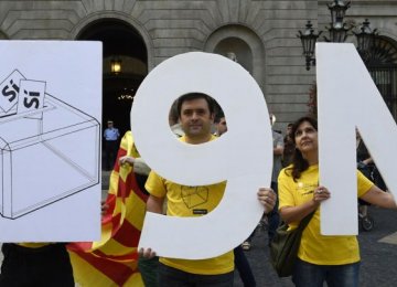 Spain Seeks Court help  against Catalan Vote