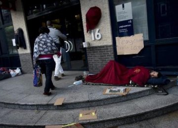 Dutch Reject UN Call to Feed, Shelter Homeless Migrants