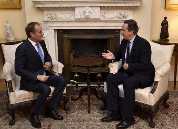 EU, Cameron Extend Brexit Talks