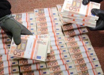 Italy Police Seize Millions of Fake Euros