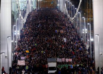 Hungarians Rally  Against Gov’t