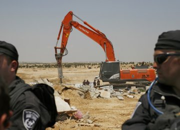 Israel Demolishes EU-Funded Shelters in E. Beit al-Muqaddas