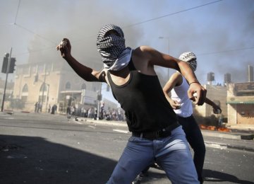 Israel OKs Sniper Against Rock-Throwers