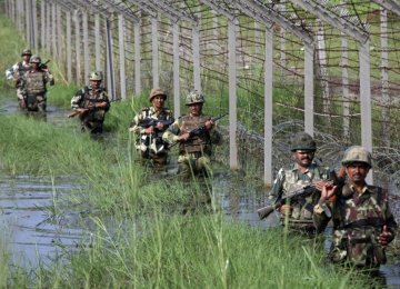 India, Pakistan Clashes Intensify in Kashmir 