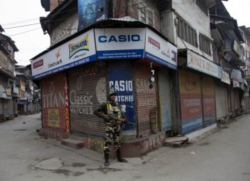 Indian Modi Visits Kashmir