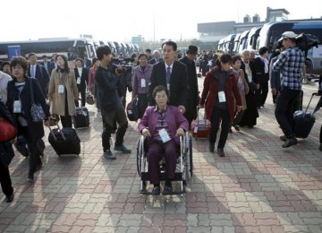 S. Koreans in North for Family Reunions