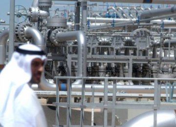 Kuwait Spars With Saudis Over Joint Oilfield