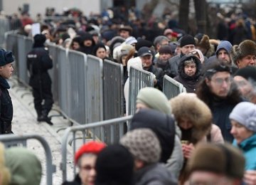 Mourners Gather in Moscow for Nemtsov Funeral