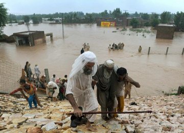 50,000 Evacuated in Pakistan Floods